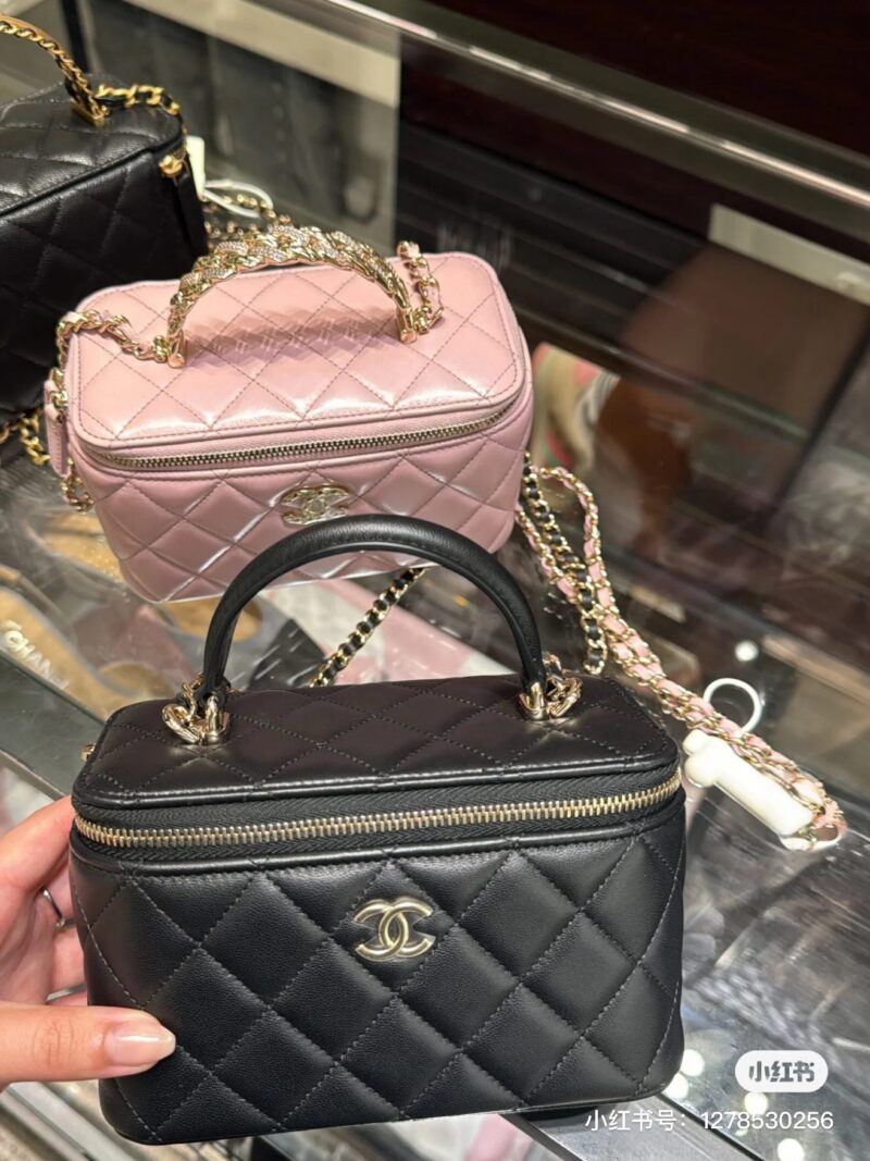 Chanel Classic Wrist Box Bag