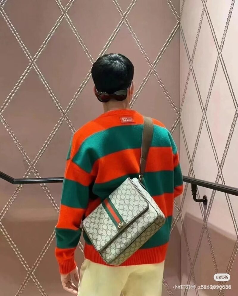 Gucci Vintage Postman Bag
Gucci men's crossbody