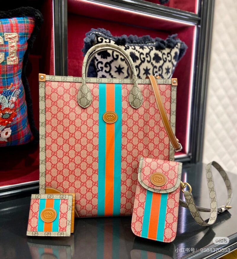 8060ca4e10.jpg Gucci phone bag