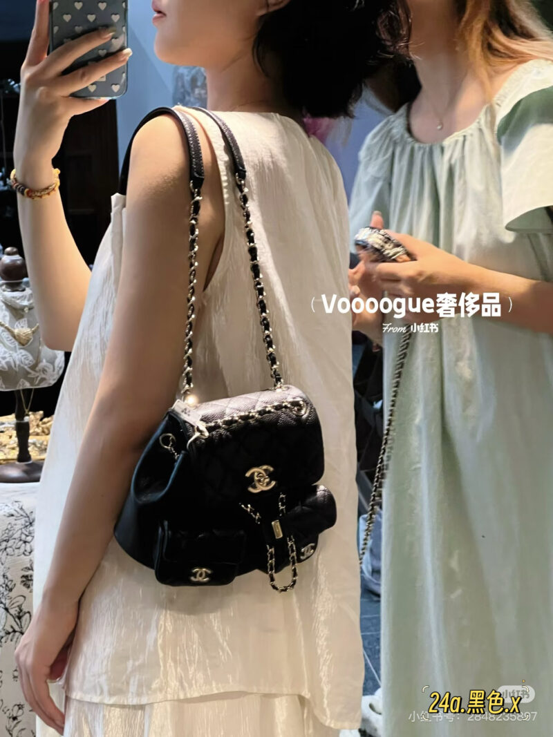 806808808e.jpg Casual, playful, cute and youthful!