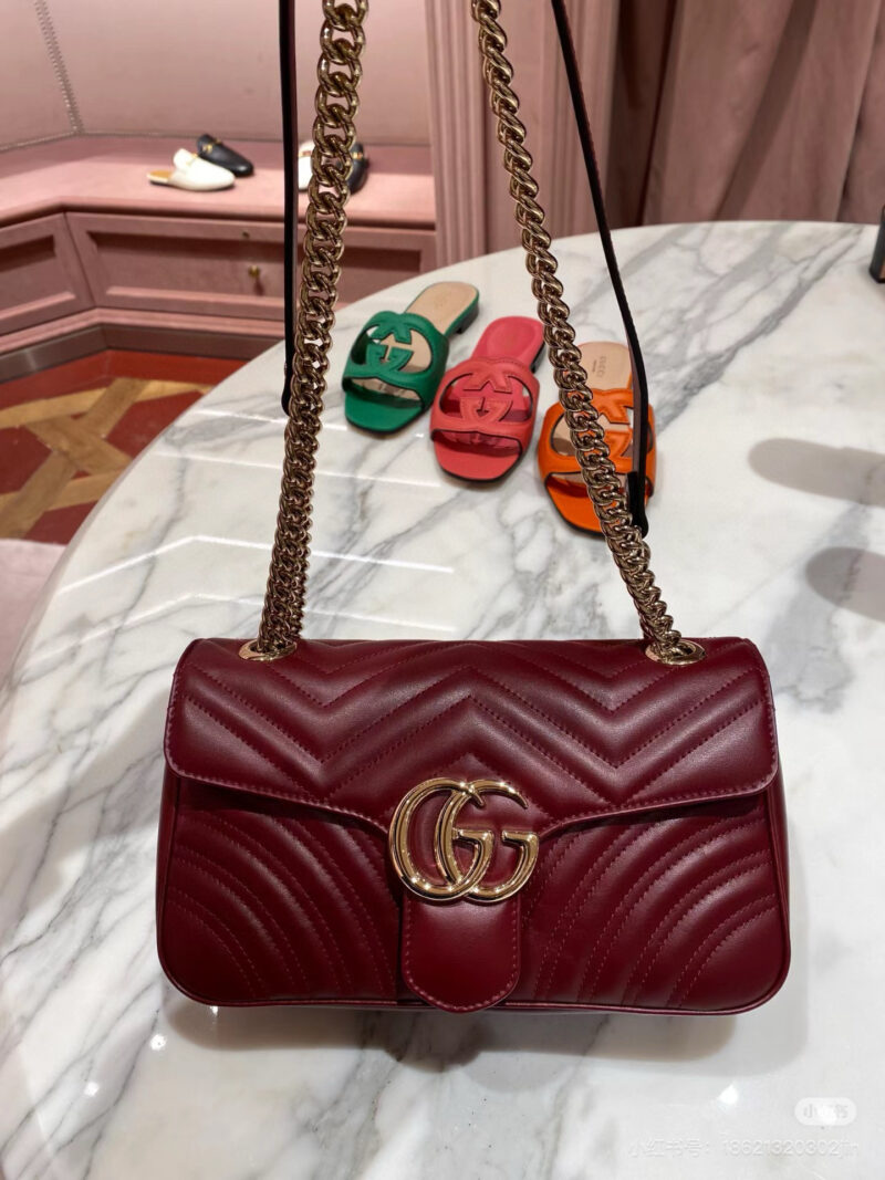 Gucci Marmont is the first choice for babies born in their zodiac year after getting married in red