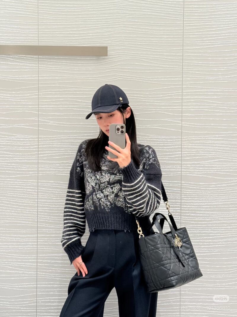 Dior vertical version toejer