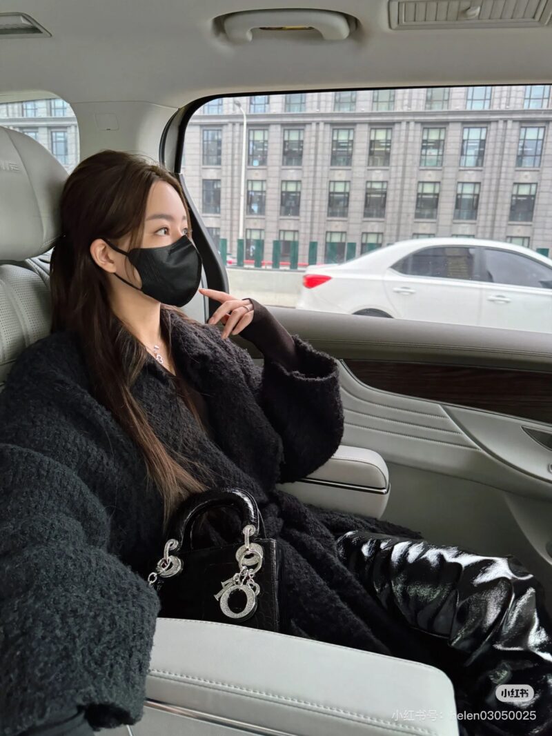 83ea6a86fb.jpg Dior Concubine Bag Diamond Buckle