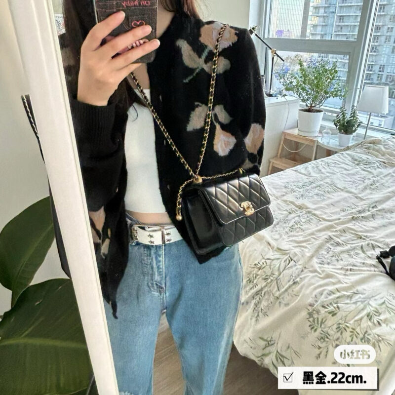 83fd60f006.jpg ? Design of Double Bead Chain
Can I freely adjust the length, crossbody/hand-held/portable