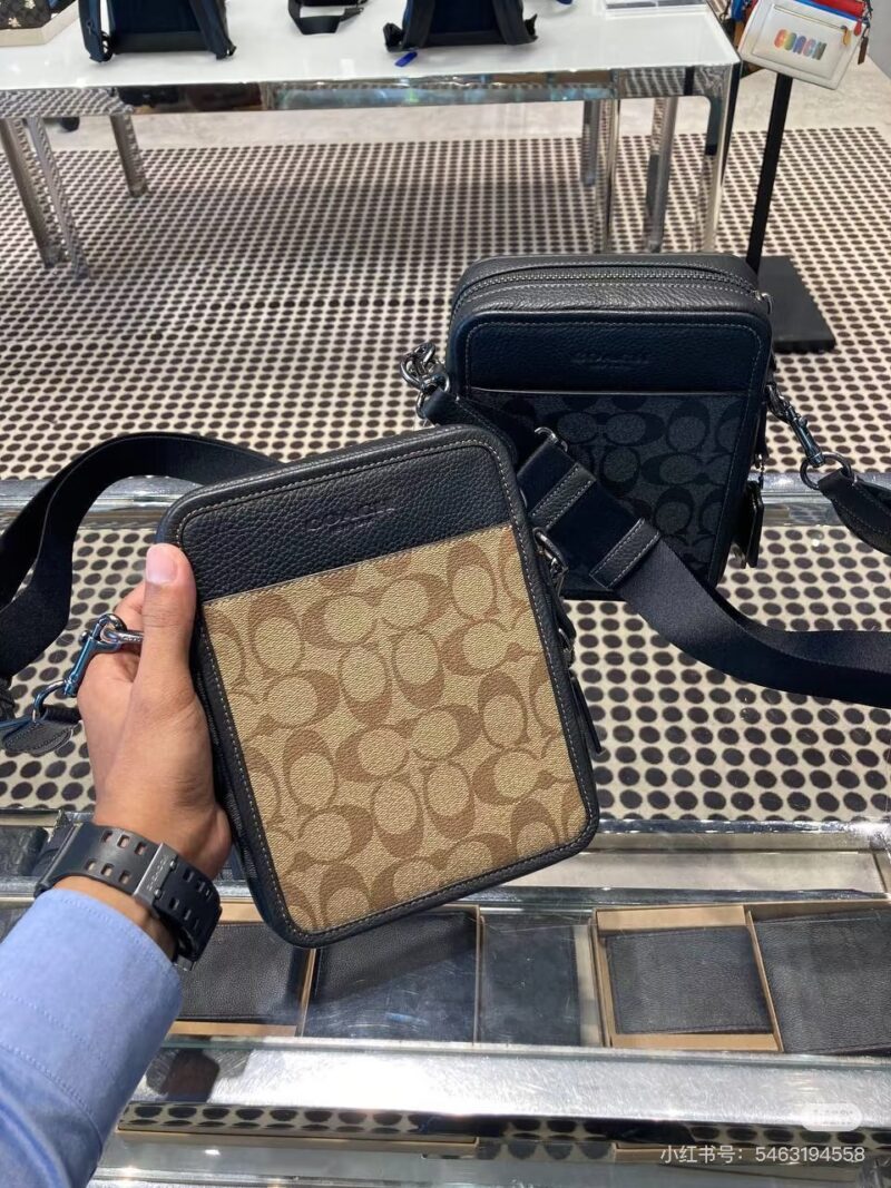 Coach Men's Mobile Phone Bag