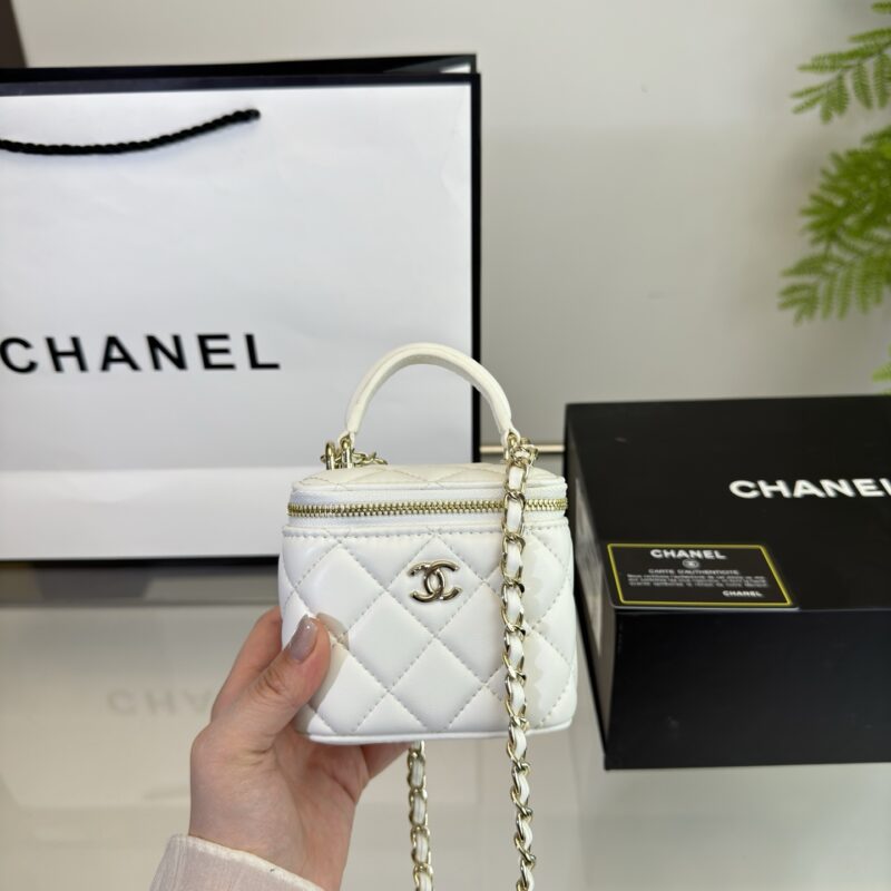 Chanel portable box ??