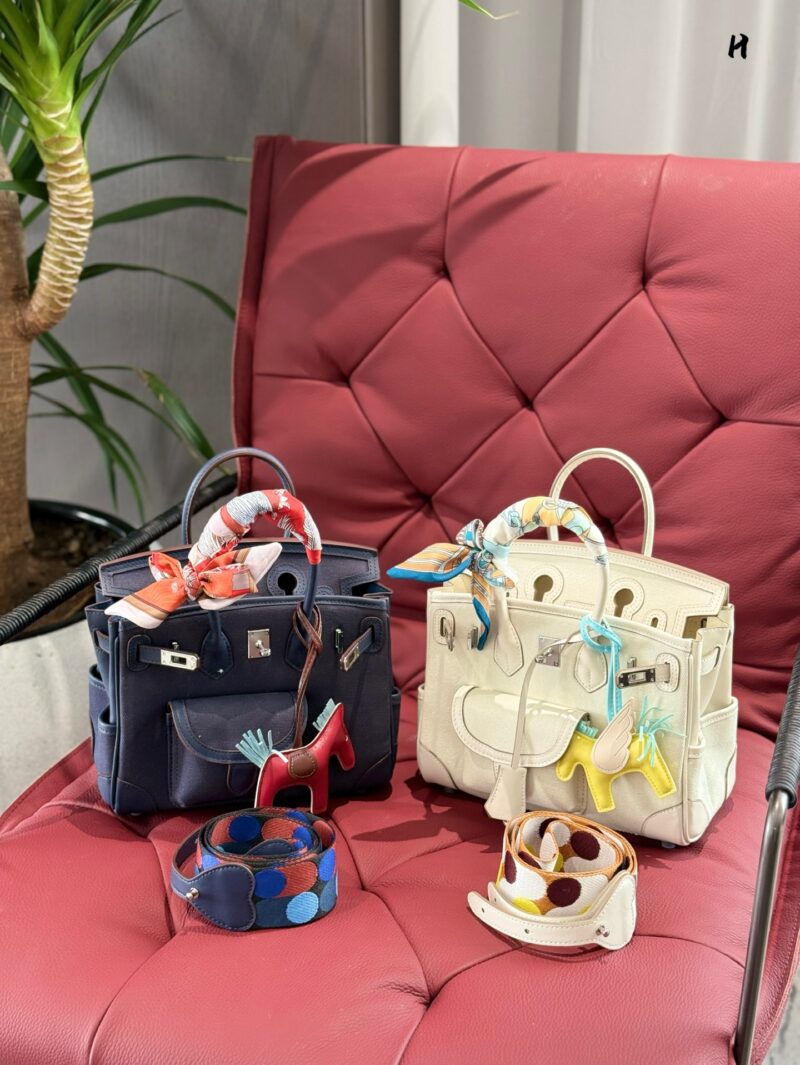 Essential canvas for summer in Taiwan | Birkin25 Cargo workwear elements 2cargo thief lightweight daily
What to carry in summer? If you encounter cargo25, don't miss it. Wow
Cream white summer super gentle silver buckle cool love lottery
A must-have ...