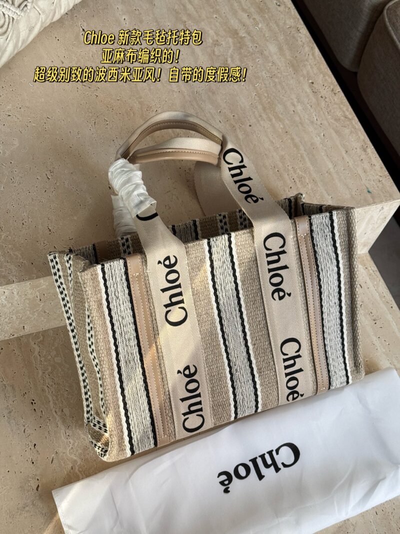 8bf2d2f3a8.jpg 190 without box
Size: 36 * 25cm (Medium)
Chloe canvas shopping bag
Customized in-house ??
The most worthwhile canvas tote Chloe to buy
Super feel!
?? Customized version!