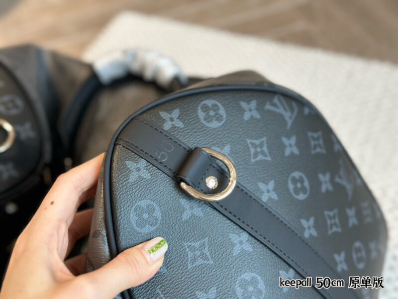 8c55944d07.jpg 290 without box
Size: 50cm
L family's old flower travel bag is out!
Keepall 50cm travel bag
Featuring a retro and artistic atmosphere with high aesthetic appeal~
Do we need 'it'.