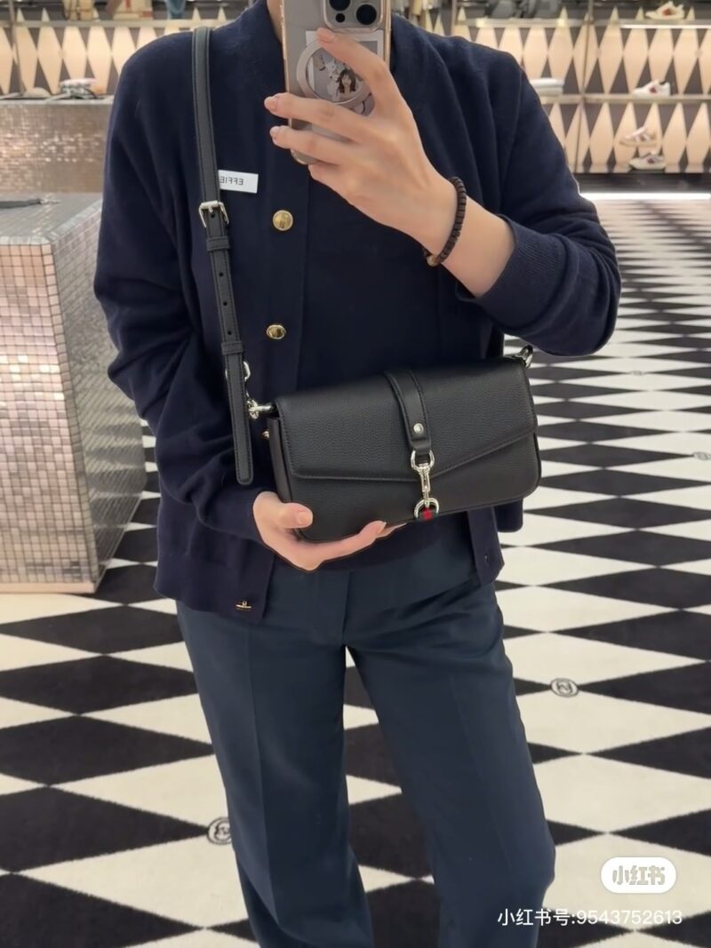 Gucci's new baguette bag