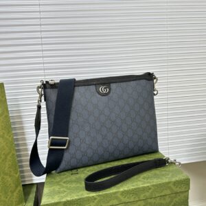 Dual use bag 726833 # blue series, original high quality, G Home continues to update color schemes, adding more exquisite tones. The new color scheme and color combination inject new ideas into the brand's iconic items, highlighting a modern style. T...