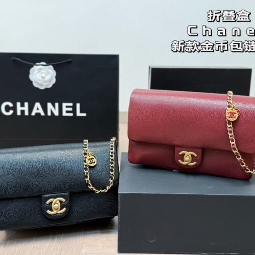 Counter gift box
Chanel Gold Coin Bag Chain Bag
Rarely seen obscure style, cool retro and lazy
Another trendy item that can be easily carried out with just one carry
Size 23 14
