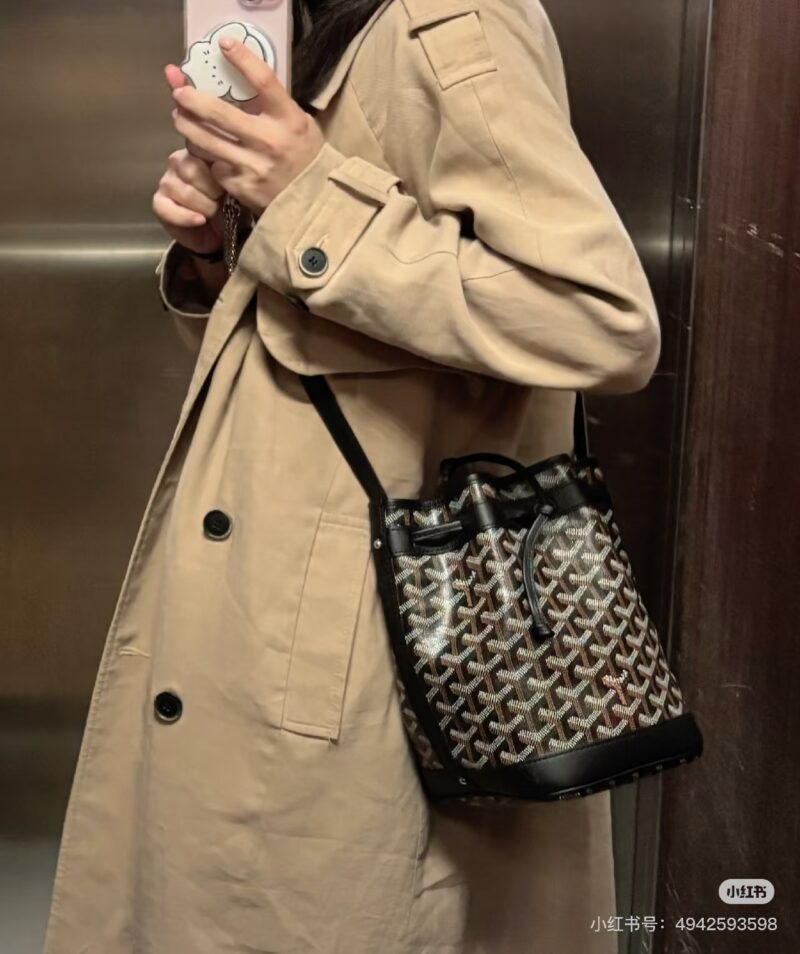 Goya bucket bag
