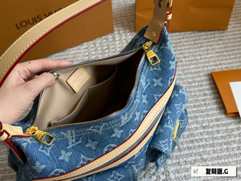 9b6925c0d9.jpg 275 boxes
size:30 22cm
L's jeans are perfect for summer
I really like the tannin series
Sufficient capacity,
Soft and not afraid of pressure,
Color resistant and stylish!
