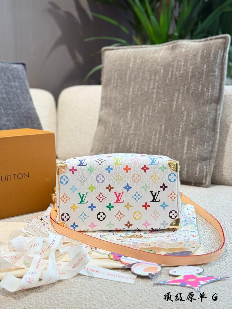 Color changing cowhide p310
LV x Takashi Murakami co stars are amazing, hands-on collection day
The recent collaboration between LV and Takashi Murakami has caused a huge sensation since its release. The representative "Multicolor" in this series is ...
