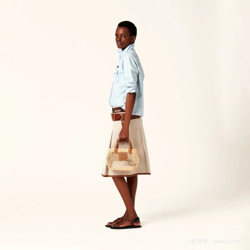 a074e016b6.jpg Cute and sophisticated!