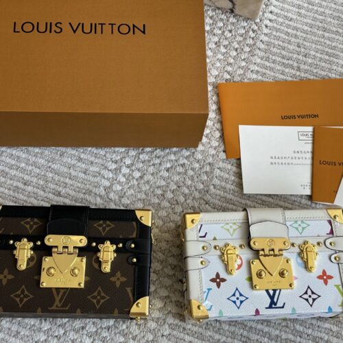 260 boxes
size：19*12cm
L Home TRUNK Box Bag
Trunk Box Grass Planting
A and S!
Details are super fine
