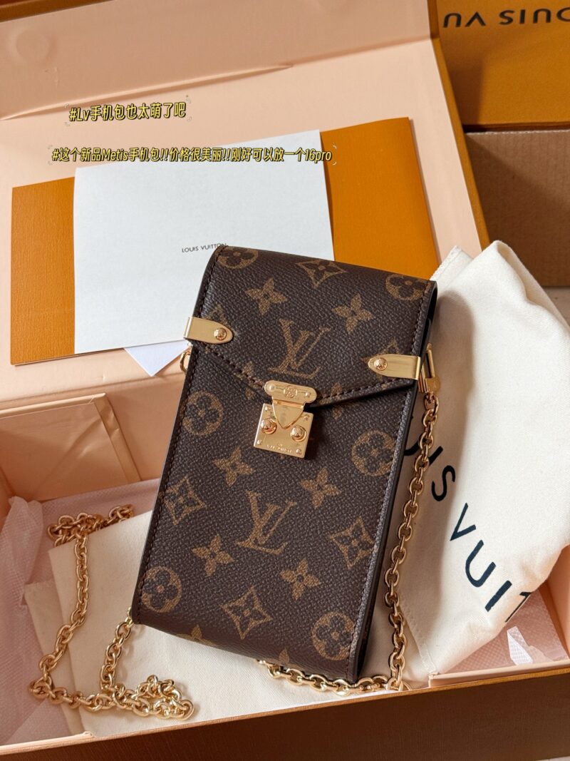 a2d71af820.jpg 200 boxes
size:10.5*17cm
L's beautiful phone bag
This new Metis phone case!!
The price is very beautiful!!
You can put down Plus!
