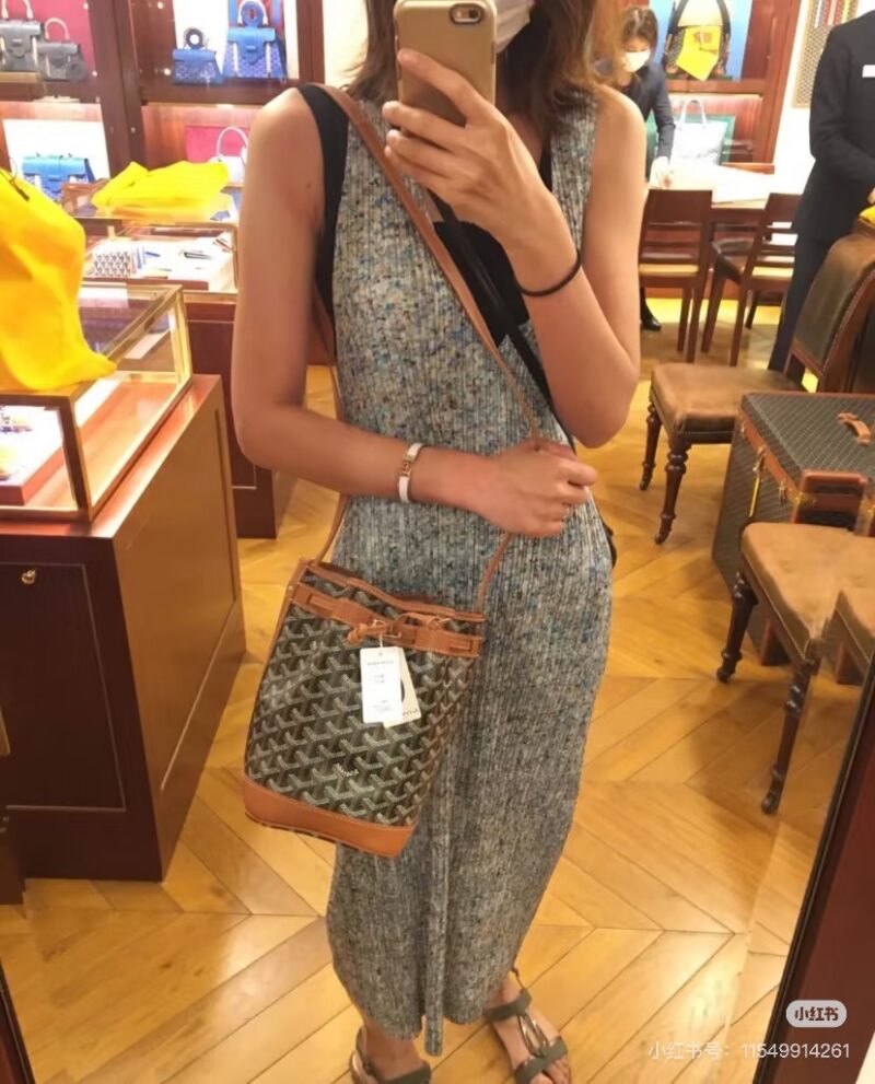 Goya bucket bag
