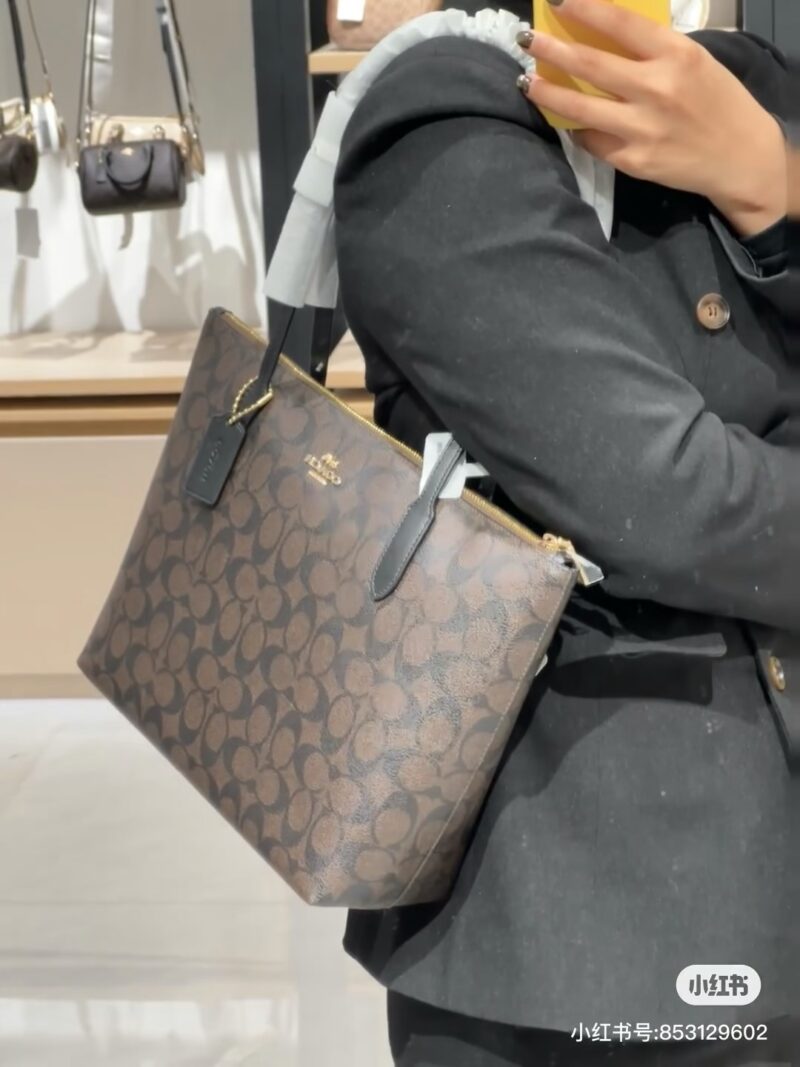 Coach shopping bag