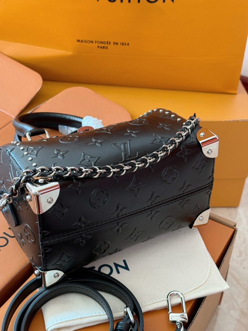 280 boxes
size：20*14cm
L Home Fashion Boutique Speedy Trunk20 Pillow Bag
Speed20 is just the right size!
Trendy punk style is full!