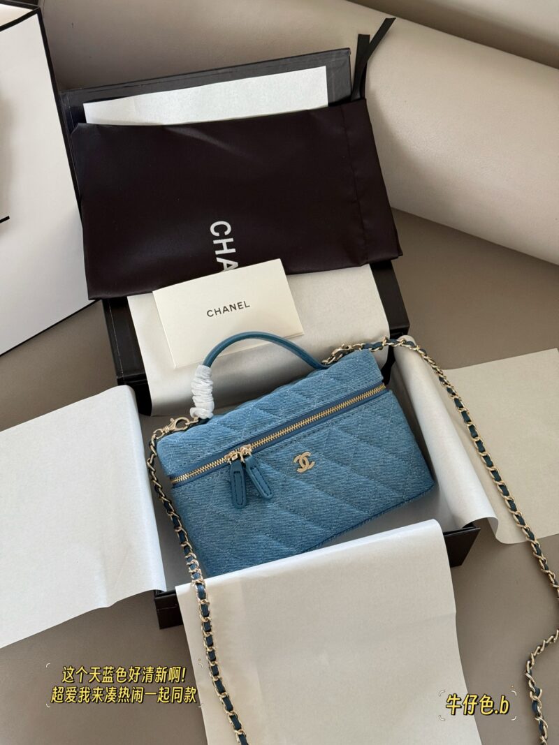 a78bc40866.jpg 230 box
Size: 20 (base width) * 12cm (height)
Xiaoxiangjia Light Cowboy Lunch Box Pack Lp
The square and upright shape is particularly exquisite when lifted
The color is a refreshing light denim blue,
Direct age reduction effect
Really cute
Can be sw...