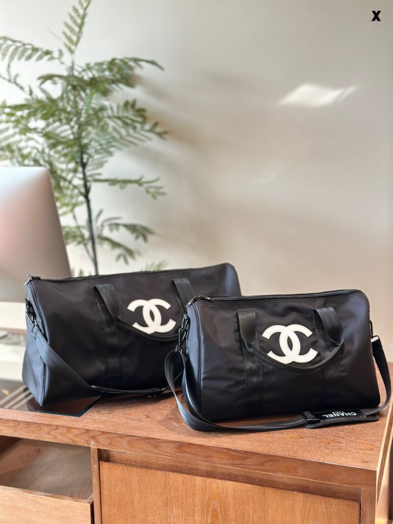 a9840e3fa5.jpg Chanel Ancient Travel p195p205
Practical appearance coexists! Fitness, travel, taking care of children, business trips are perfect for both men and women. If you carry them, you will be a fashionable trendsetter
Powerful outfit! Large capacity to mee...