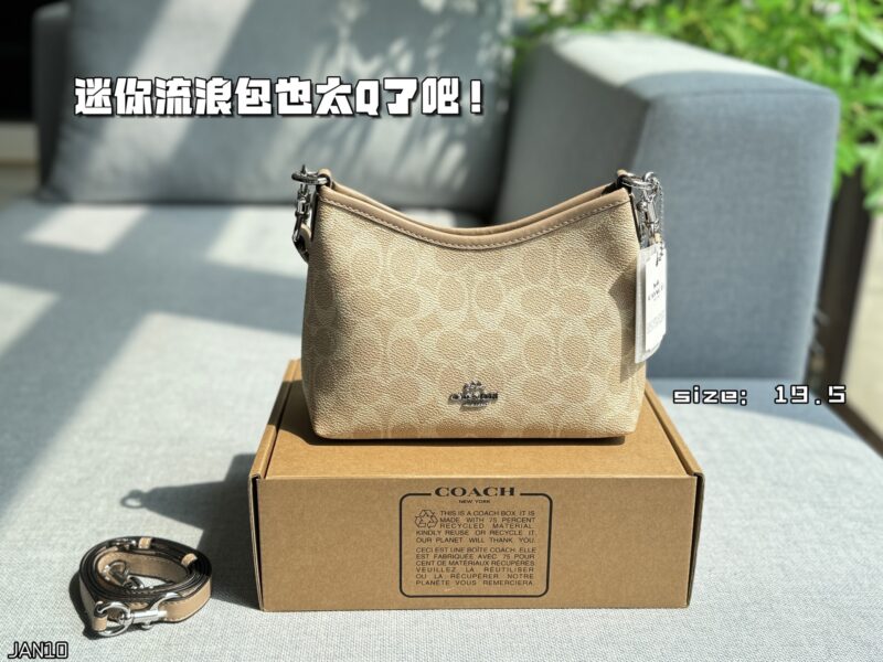 aa796873bb.jpg 180 airplane box
size:19.5×15.5
COACH LAUREL Lao Hua Wandering Bag Underarm Bag Cross Shoulder Bag
Mini wandering bags are also too Q!
Really super cute
At first glance, it amazed me!
The bag is lightweight and has just the right capacity, making ...