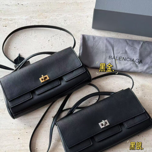 Black gold or black silver! It's so difficult to choose!