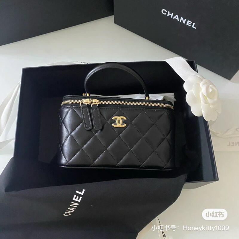 Chanel Classic Wrist Box Bag