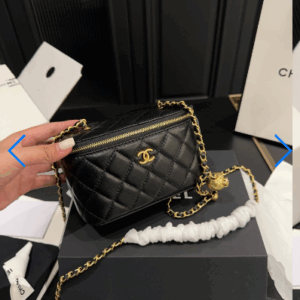 Chanel 22mini Chicken Yellow
Chanel 22mini Chicken Yellow
Chanel garbage bag
Another popular color of this season,
Simple and comfortable colors
The small and cute lucky bag, combined with the color of chicken yellow, is particularly prominent