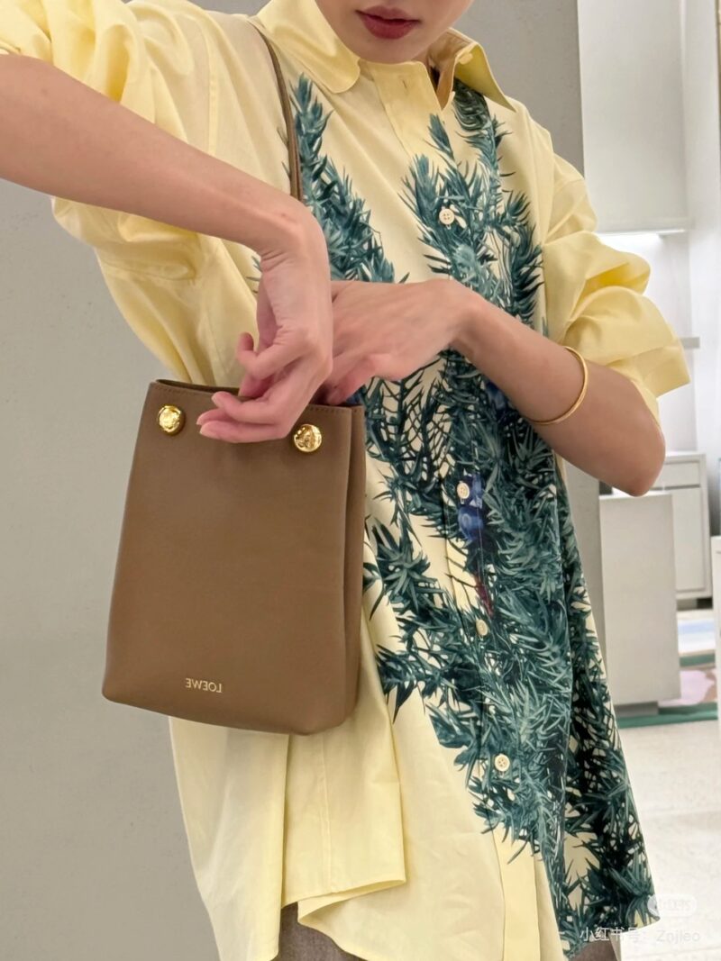 b0e12ddf51.jpg CARAMEL COLOR