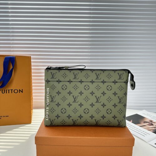 Comes with gift box M 82008 Green Flower Pochette Voyage Souple handbag made of soft Monogram Eclipse coated canvas, with rounded strokes outlining the classic Pochette Voyage handbag lines, providing a comfortable and portable experience. The slim d...