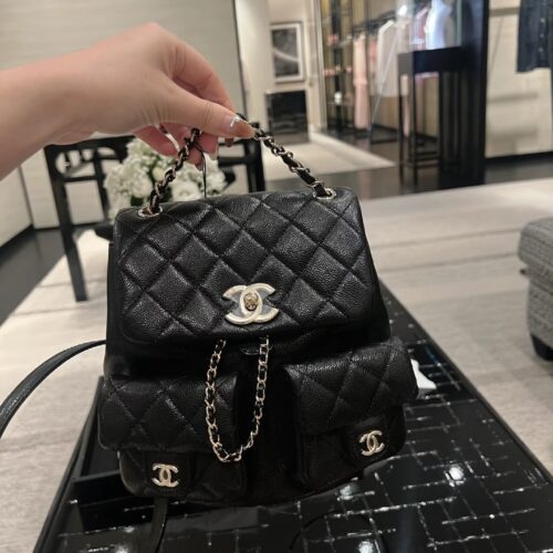 A small 'frog' that combines fashion and practicality!
The most profitable Chanelduma
Still knock on durable lychee cowhide
Compact and exquisite, but very durable The upper body exudes a strong sense of fashion!
It looks great with any combination a...