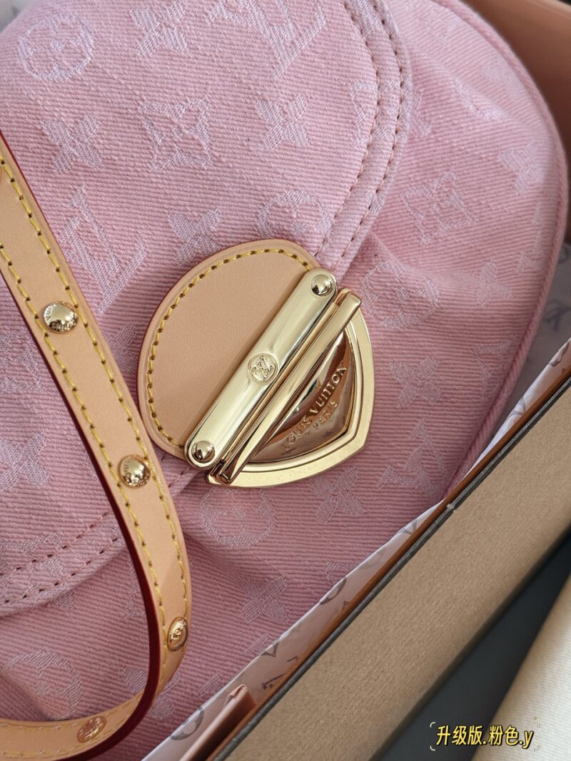 295 box
size：26*18cm
L's denim sunset is perfect for summer
I really like the tannin series
The Sunset capacity is sufficient,
Soft and not afraid of pressure,
Color resistant and stylish!