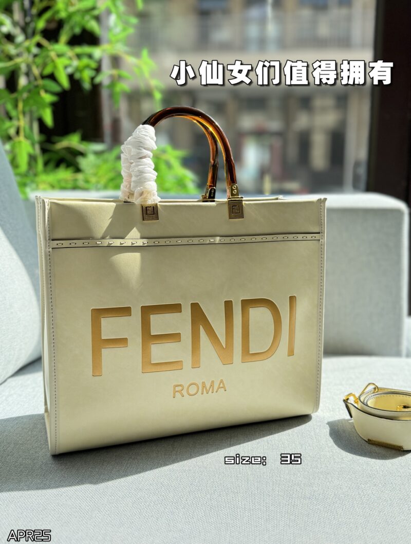 Color card ??
FENDI Sunshine Tote Bag Shopping Bag Shoulder Cross Shoulder Tote Bag