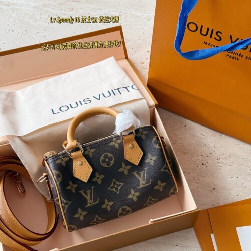 225 (box) upgraded again
size：16*10cm
L Home Forever Classic Speedy Nano
Get the same style as Fairy Sister in one second √
Taiwanese customers order vintage flowers+hardware+yellow leather
The shoulder strap can be disassembled and adjusted in l...