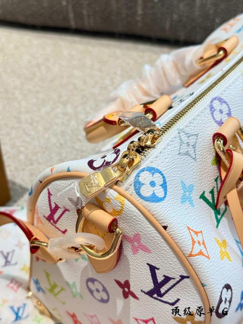 Color changing cowhide p310
LV x Takashi Murakami co stars are amazing, hands-on collection day
The recent collaboration between LV and Takashi Murakami has caused a huge sensation since its release. The representative "Multicolor" in this series is ...