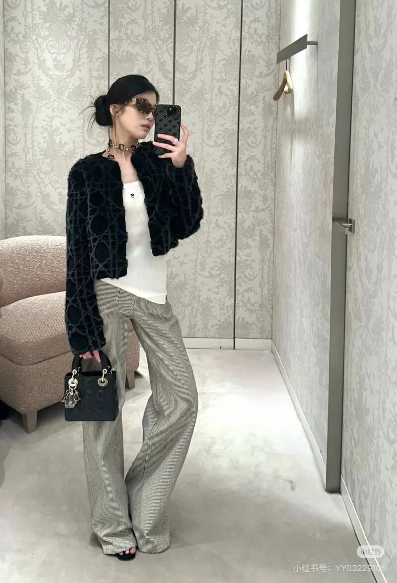 Can be used as a necklace or a belt
The new Lady Chain Point 8 can also be played like this
How to set up a versatile chain for Wang Chang with matching shoulder straps, creating a stylish and explosive look#