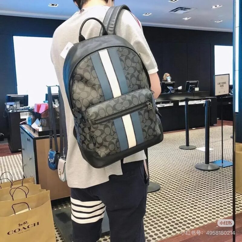 Coach men's backpack
A stylish and practical boyfriend backpack!
Selected bag styles | Beautiful styles | Adequate capacity | High cost-effectiveness
boy. I need a bag to package my computer and files for work