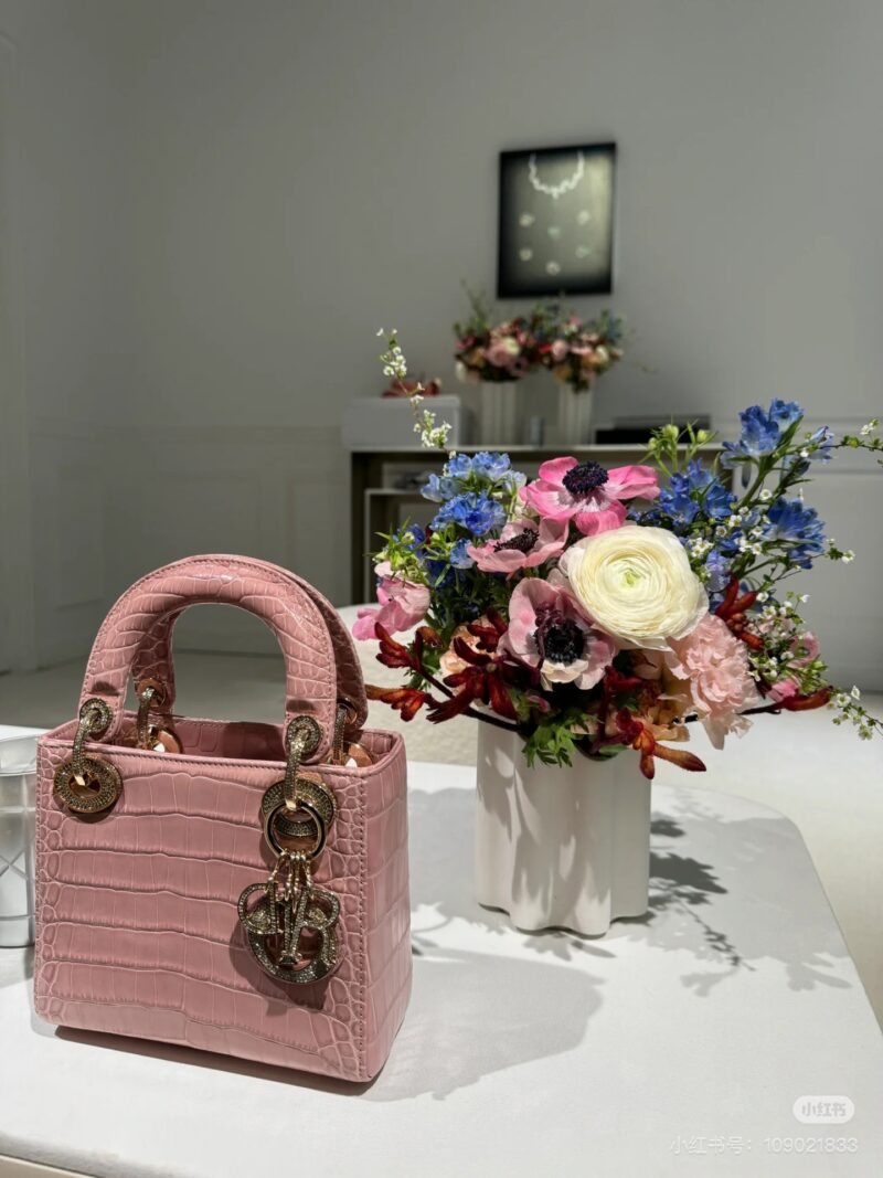 b9f2795e3b.jpg Dior Lady Crocodile Pattern