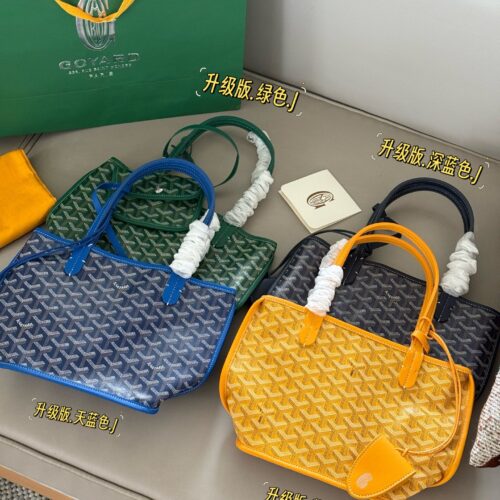 205 no box/upgraded version
size：20*19cm
Authentic mold making and plate making,
Customized Goya pattern material ?
Paired with imported Italian calf leather, Goyard shopping bags have undergone multiple research and improvements, continuously en...