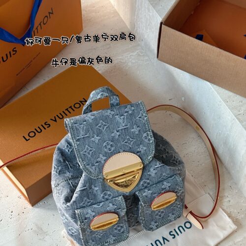 290 boxes
size：20*20cm
24 Spring L Home Denim Denim New Collection
Cowboys are slightly gray in color
What a cute one
Vintage tannin backpack
Very suitable for summer y2k style, looking forward to living in summer!
