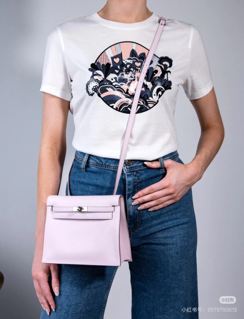 Do you know the 6 ways to carry Herm è s dance bags?
These 6 types are: single shoulder, hand-held, hand-held, crossbody, waist bag, and double shoulder.