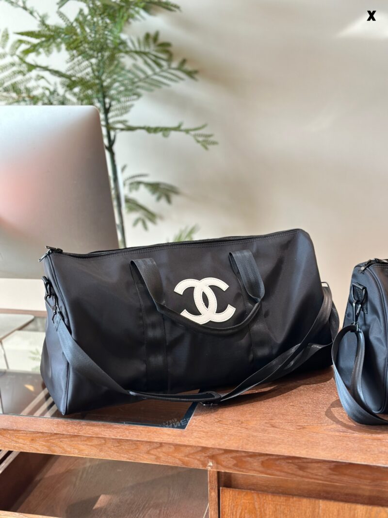c0bb8c672a.jpg Chanel Ancient Travel p195p205
Practical appearance coexists! Fitness, travel, taking care of children, business trips are perfect for both men and women. If you carry them, you will be a fashionable trendsetter
Powerful outfit! Large capacity to mee...
