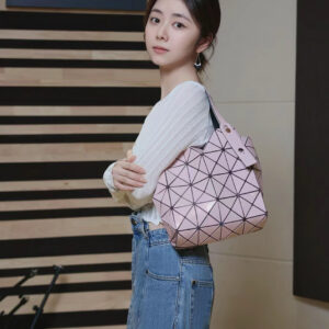 Cherry blossom powder with a girlish vibe