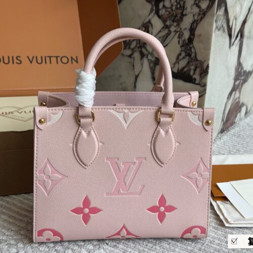 260 fold
Size: 25 * 20cm (small)
Excellent quality, understand the goods ??
The entire bag is made of cowhide quality
It's really too advanced!
Ice cream color/This color is so stunning!
Search Lv on the go shopping bag