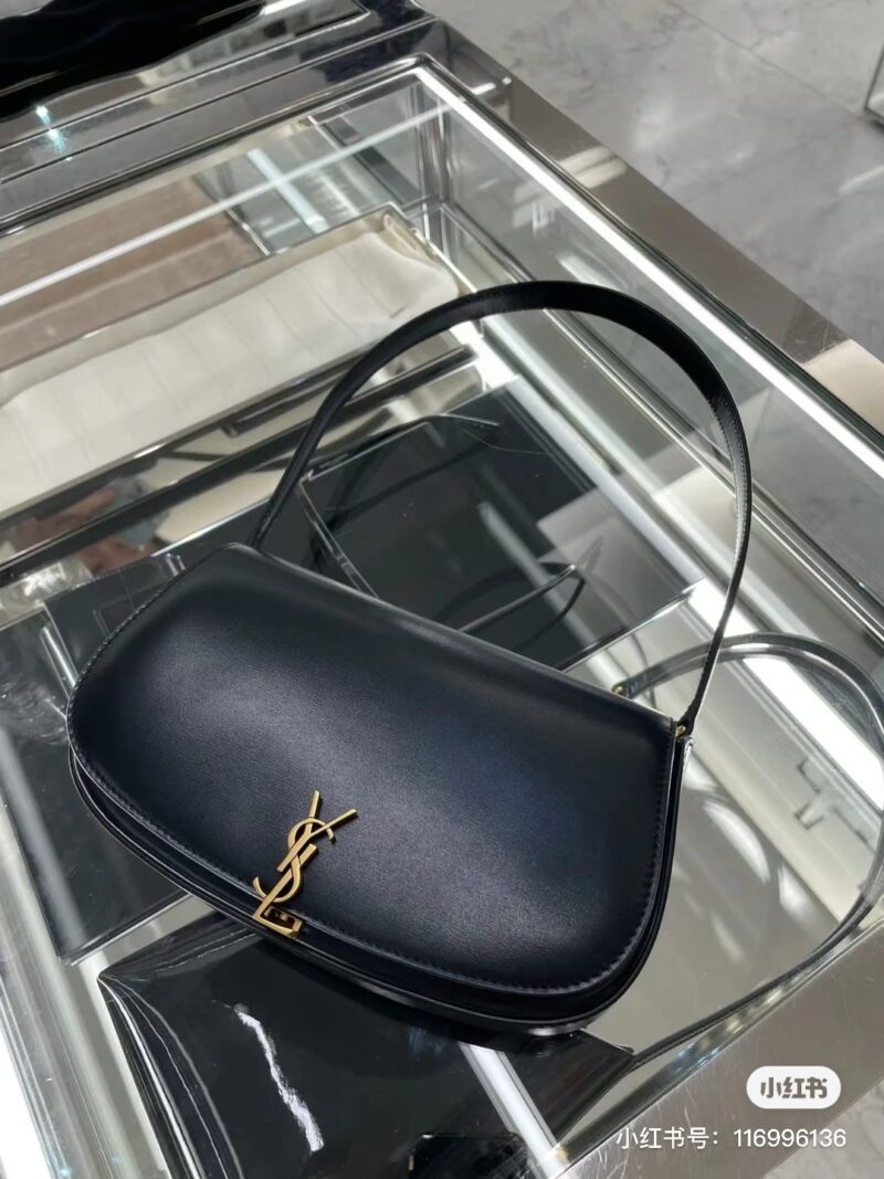 Favorite Underarm Bag for Going Out ▼ V
YSL new underarm bag
Mini Half Moon Shape
Simple and unique