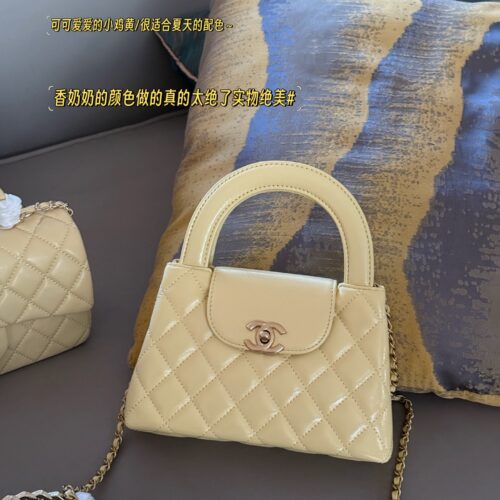 220 boxes
Grandma Xiang's color is really amazing/stunning
size：20*12cm
Xiaoxiang's 23k Kelly
The most beautiful 23k, the oil wax skin looks so good! I have the impulse to immediately drop the sa!
Cowhide quality
