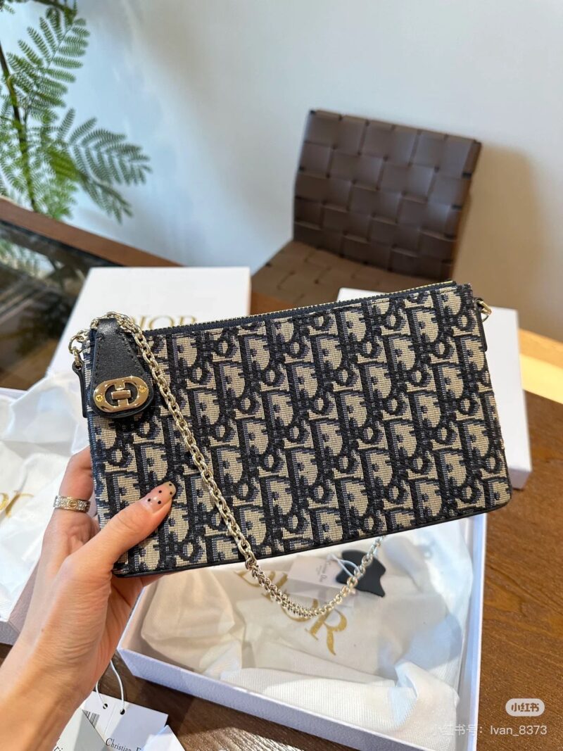 c49b7de6e3.jpg Dior Mahjong Pack